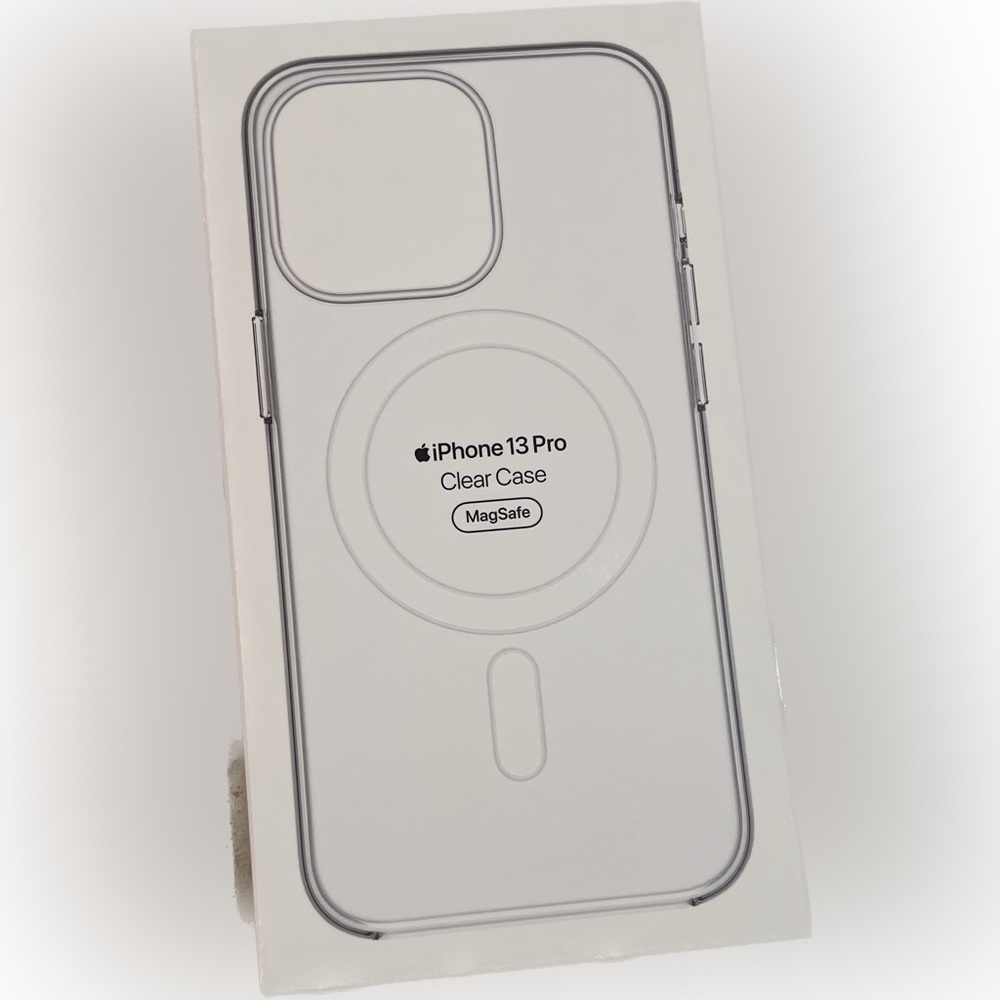iPhone 13 Pro clear case w/ mag safe